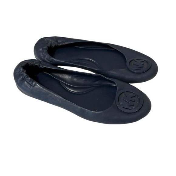 Michael Michael Kors Navy Blue Lindsay Ballet Logo Flats Size 8.5 Classic Preppy - Picture 1 of 7